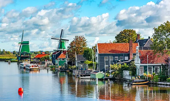 Met de boot naar het traditionele Volendam