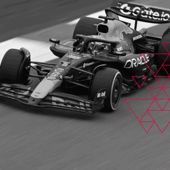 1:18 RB21 GP Emilia-Romagna 2025 – Winnaar Max Verstappen – Schaalmodel – Schaalmodel – Red Bull Racing | Verstappen.com
