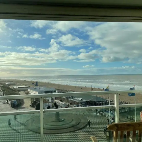 Happy Beach Apartment | vakantiehuis Zandvoort | Booking.com