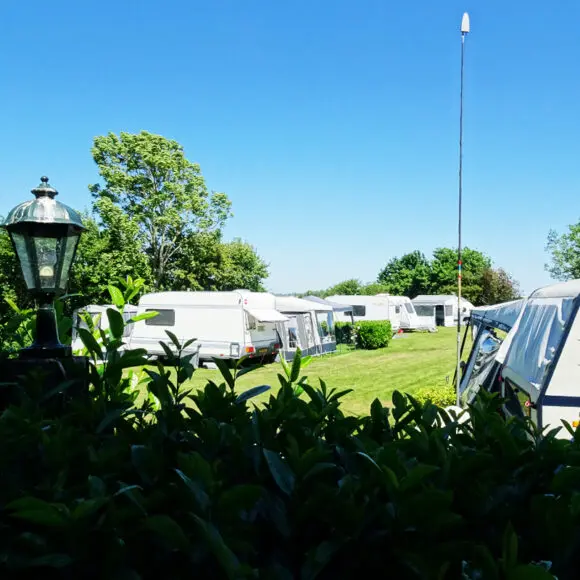 Kleine Camping De Duin | kamperen Marker Wadden | ANWB