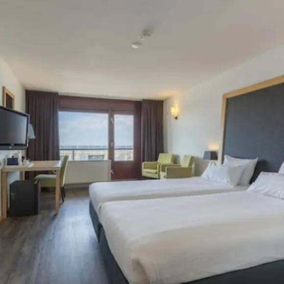 Leonardo Hotel IJmuiden Seaport Beach | hotel Zandvoort | Trivago