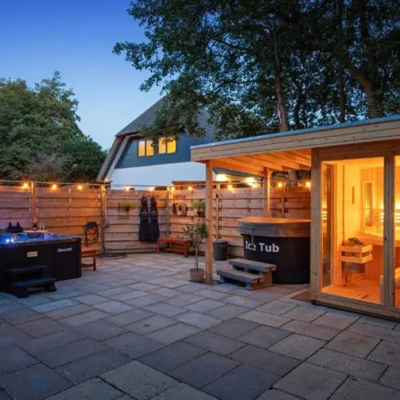 The island life texel met jacuzzi | vakantiehuis Texel | Booking.com