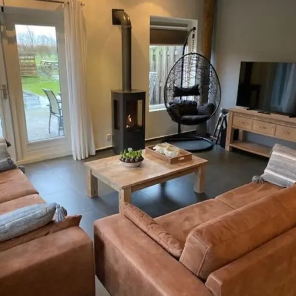 Ballumerhoeve Skip lodge | vakantiehuis Ameland | Booking.com