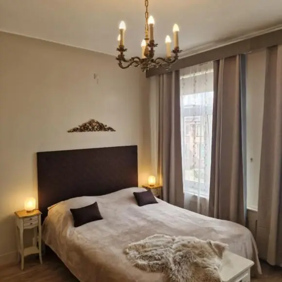 Pension Zee en Duinzicht | budget Zandvoort | Booking.com