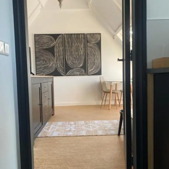LONG BEACH ROOMS 3 | budget Zandvoort | Booking.com