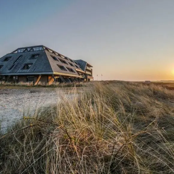Paal 8 Hotel aan Zee | hotel Terschelling | Booking.com