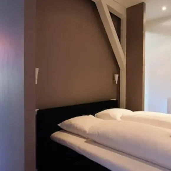 Stadslogement By Peek | hotel Terschelling | Trivago