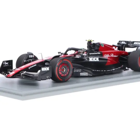 Alfa Romeo Racing C43 Ferrari – Modelauto schaal 1:18 | House Of Model Cars