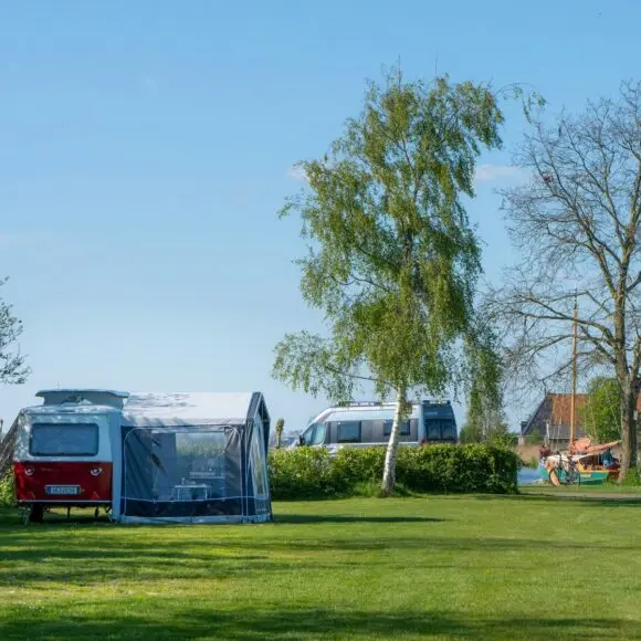 Aquacamping En Jachthaven De Rakken | kamperen Schiermonnikoog | ANWB