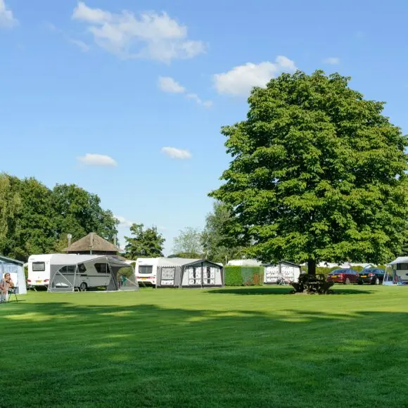 Camping De Helfterkamp | kamperen Marker Wadden | ANWB