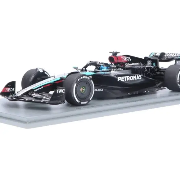 Mercedes-AMG F1 W15 E Performance – Modelauto schaal 1:18 | House Of Model Cars