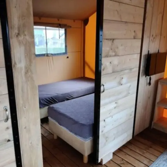 Glamping Tent With Ac And A View Of The Kuinderbos | hotel Marker Wadden | Trivago