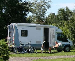 Aquacamping En Jachthaven De Rakken