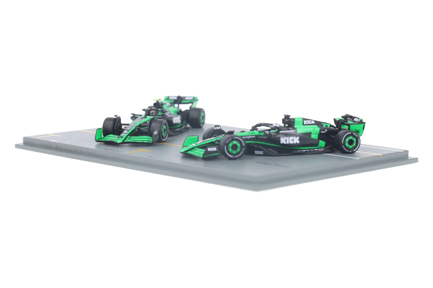 Sauber C44 Ferrari – Modelauto schaal 1:64