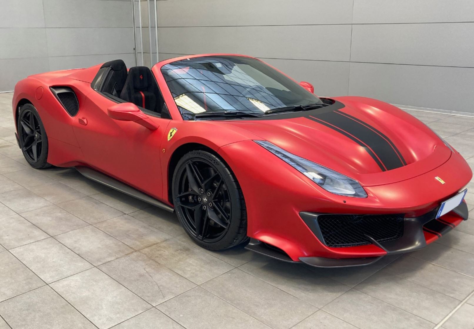 Ferrari 488 Pista Spider Open Roof – Modelauto schaal 1:12
