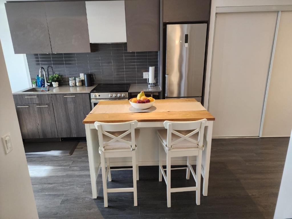 Stylish Stay Toronto Oasis – Reg # STR-2309-HMVRVX exp Feb 21, 2026