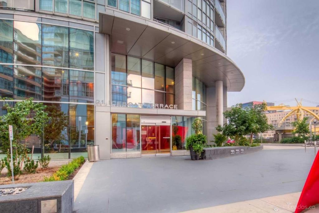 Downtown Toronto Condo Suite