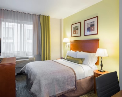 Candlewood Suites NYC -Times Square, an IHG Hotel