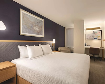 DoubleTree by Hilton New York Midtown Fifth Ave