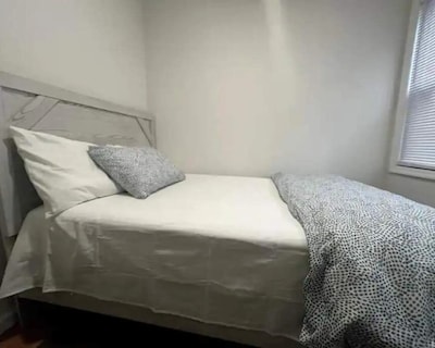 2 Bedroom Apartment, Near To Belmont Race Track And Ubsnn