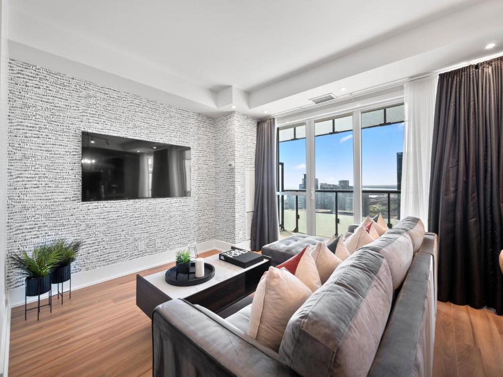 Stylish One Bedroom Suite – Entertainment District Toronto
