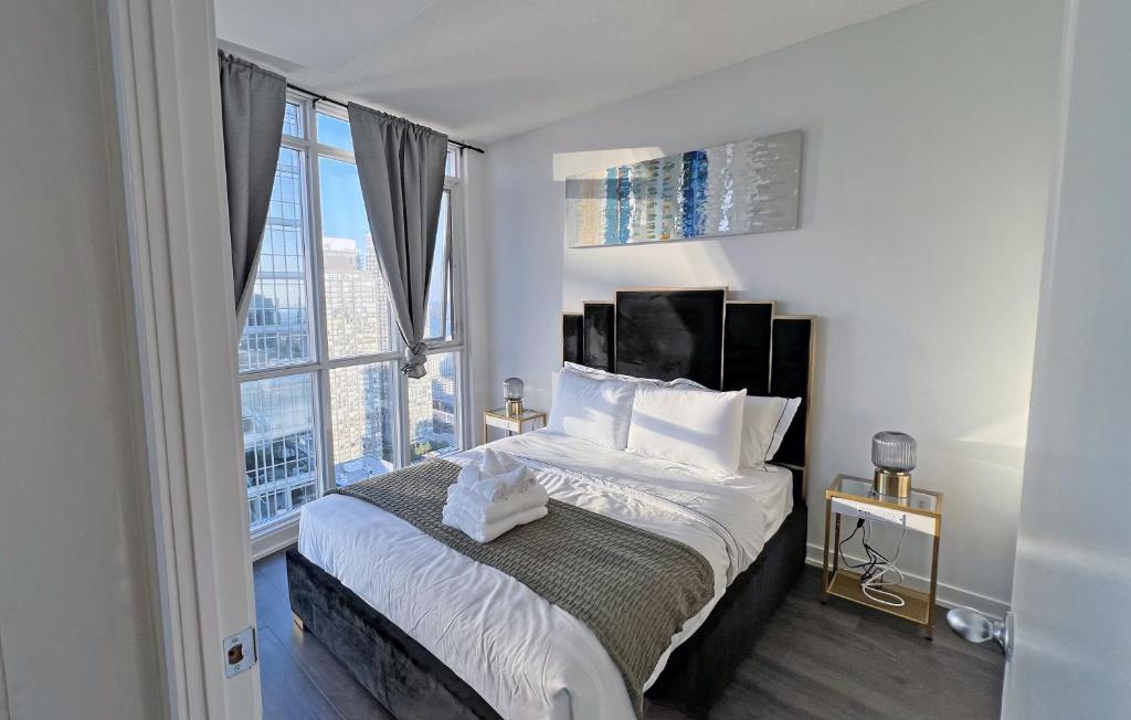 Downtown Oasis Condo with Balcony & Free Parking