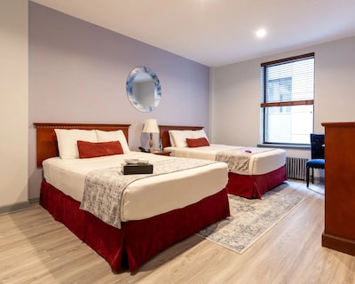 Hotel St. James