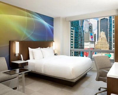 Luma – Times Square