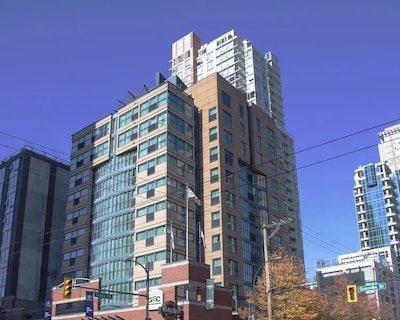 Grand Park Hotel & Suites Downtown Vancouver, Ascend Hotel Collection