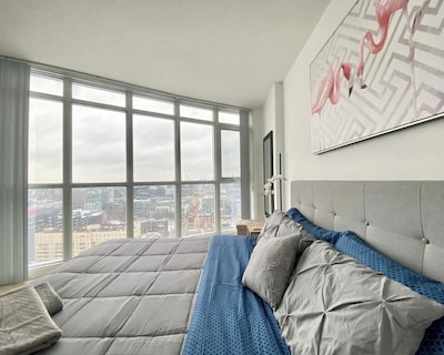 Luxurious 2 Bedroom In The Center Of Downtown