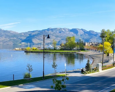 West Kelowna Beach House – vacation dreams do come true!