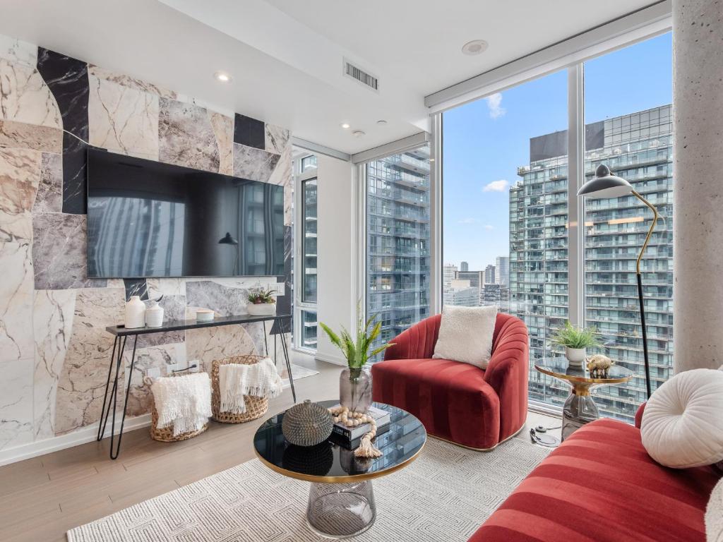 The Aventi Suites – Downtown Toronto – Across TIFF Bell Lightbox