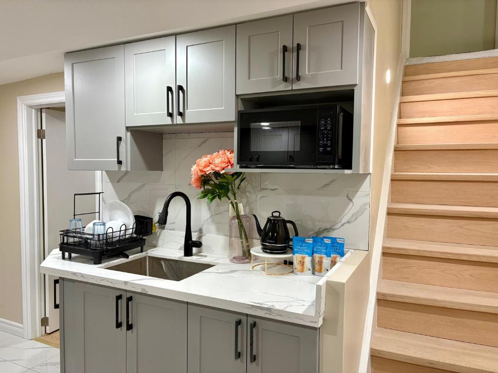Vita House near Rogers Stadium and Yorkdale Shopping Center