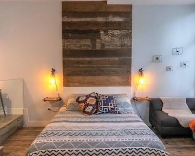 Bright Industrial Village Studio in the Heart of Whistler Village