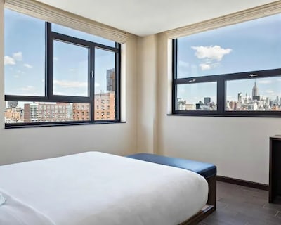 Orchard Street Hotel