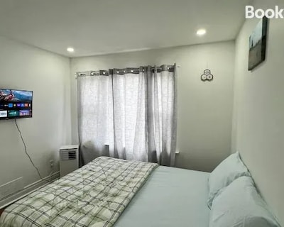 #1 Convvy-nient Residence!