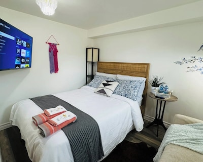 Sunrise BnB – Free Parking