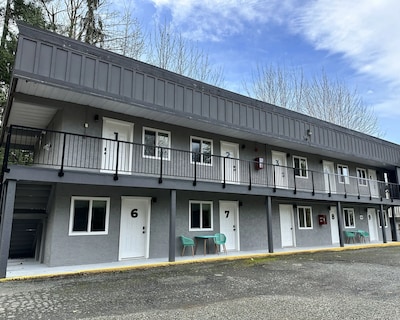 South Shore Motel Lake Cowichan