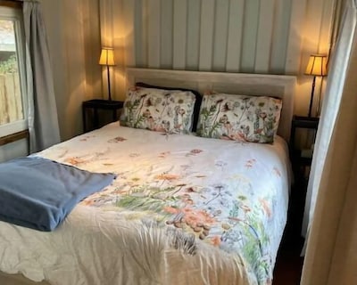 Shabby-chic Rustic-industrial Shipping Container Fully Equiped Tiny Home