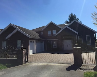 Vancouver Luxury Homestay