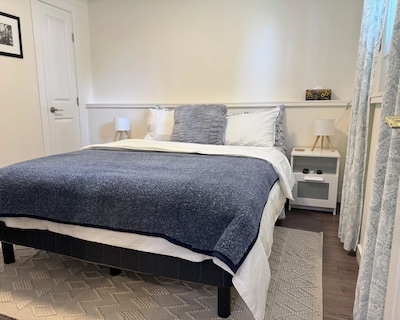 Quiet Lower Suite In Colwood – 20 Min To Downtown Victoria