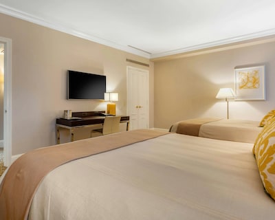 Omni Berkshire Place