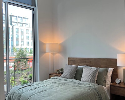 Luxury Cityscape 2-bedroom