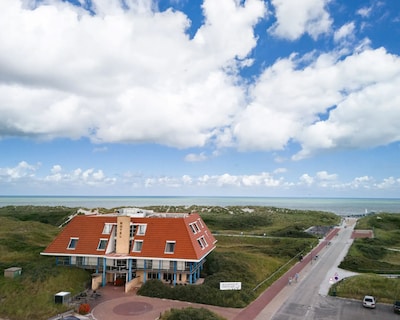 Strandhotel Buren aan Zee