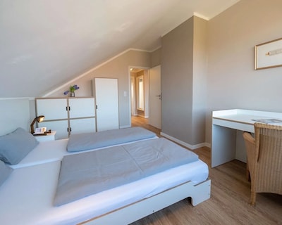 Sonnengartenbalkon Sud Mit Blick Aufs Wattenmeer – Wohnung 7