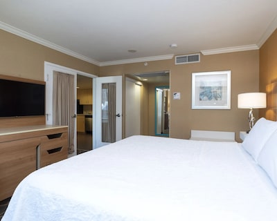 Hampton Inn & Suites by Hilton Vancouver-Downtown