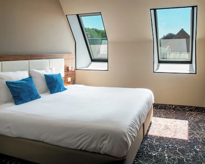 Amsterdam Lake Hotel