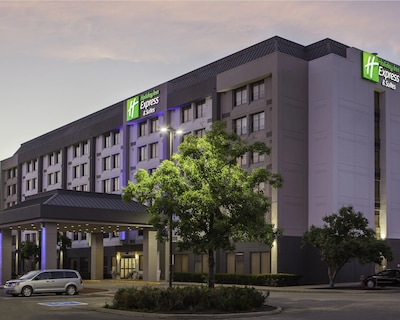 Holiday Inn Express & Suites Mississauga-toronto Southwest By Ihg