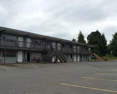 Ucluelet Wildwood Inn