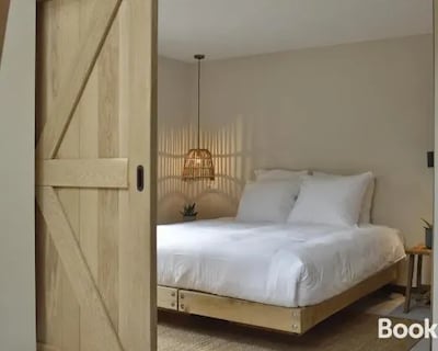 Van Heeckeren Apartments & Suites Buren